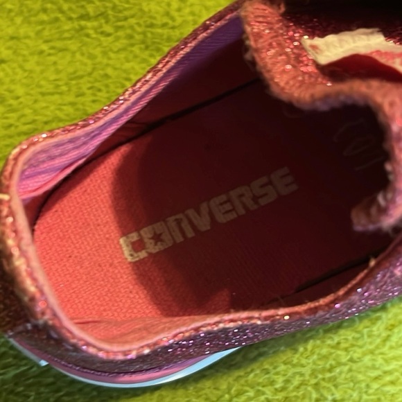 Converts All-Stars Sparkling Pink… size 13 … - Picture 3 of 4